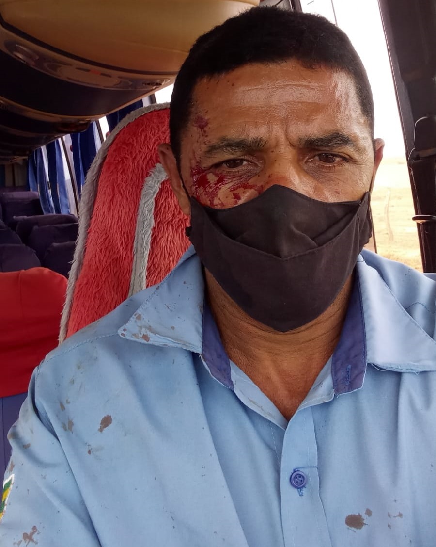 Passageiro perde ponto, se desentende com motorista e viagem acaba em pancadaria