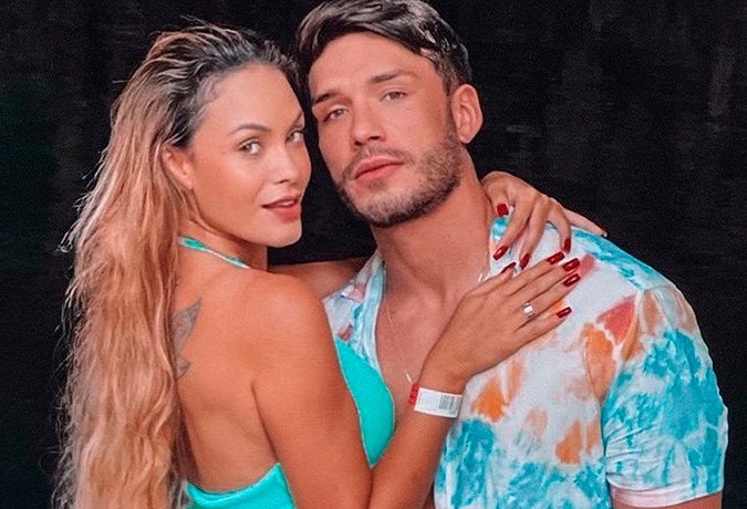 Sarah Andrade (ex-BBB 21) e Lucas Viana (campeão A Fazenda 11)