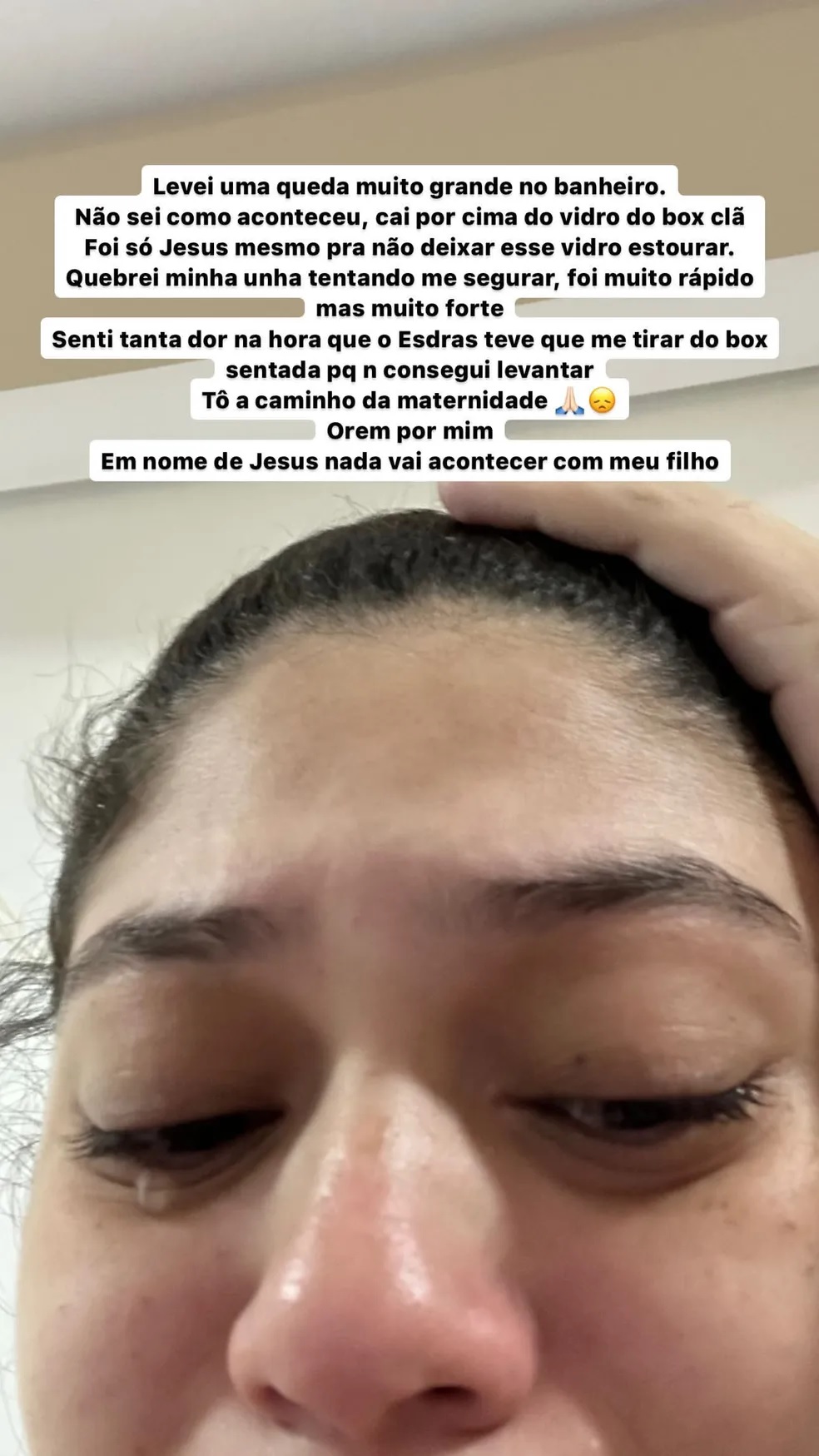 influencer caiu no banheiro 