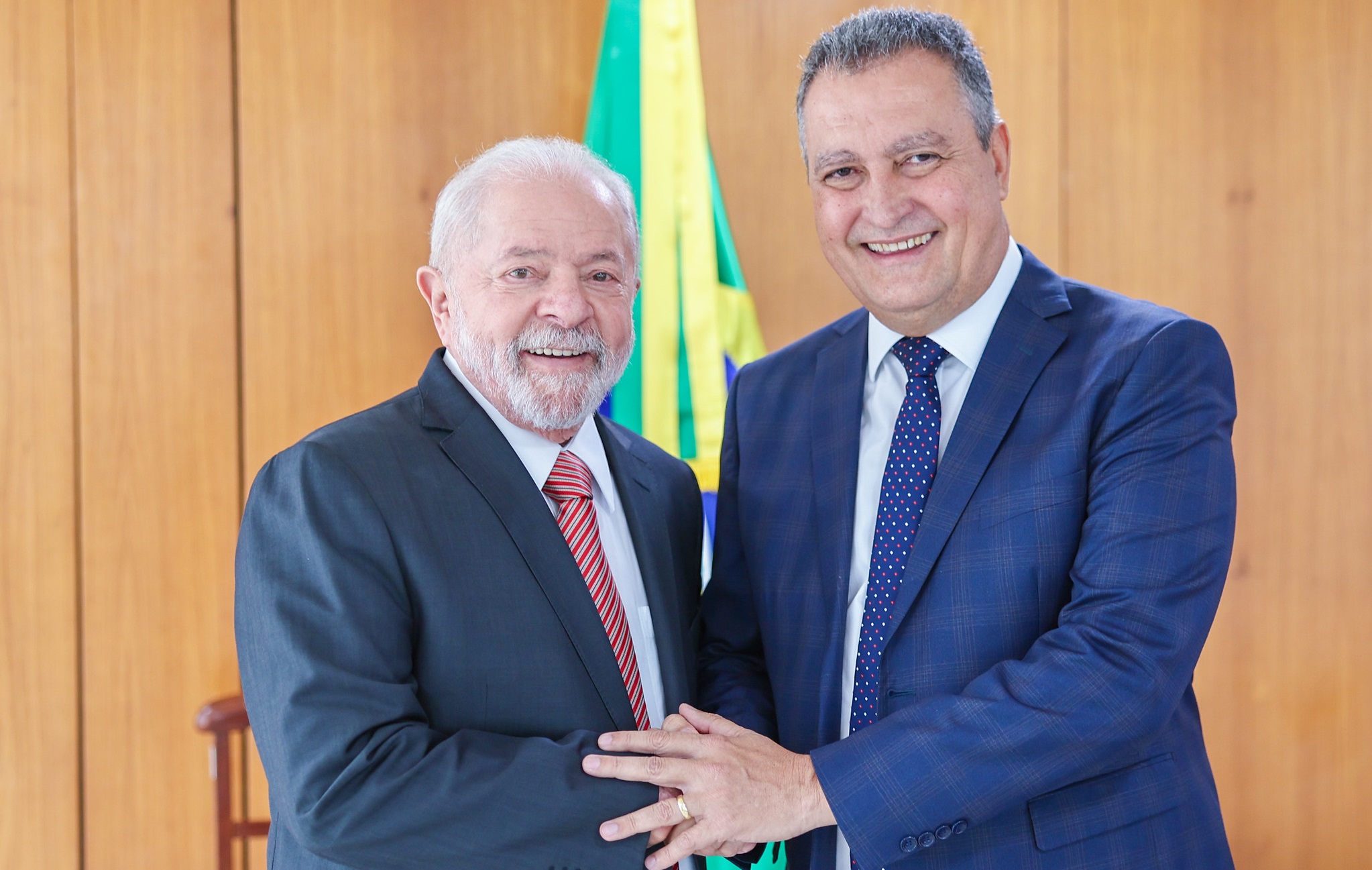 Lula faz mudança e entrega importante responsabilidade a Rui Costa