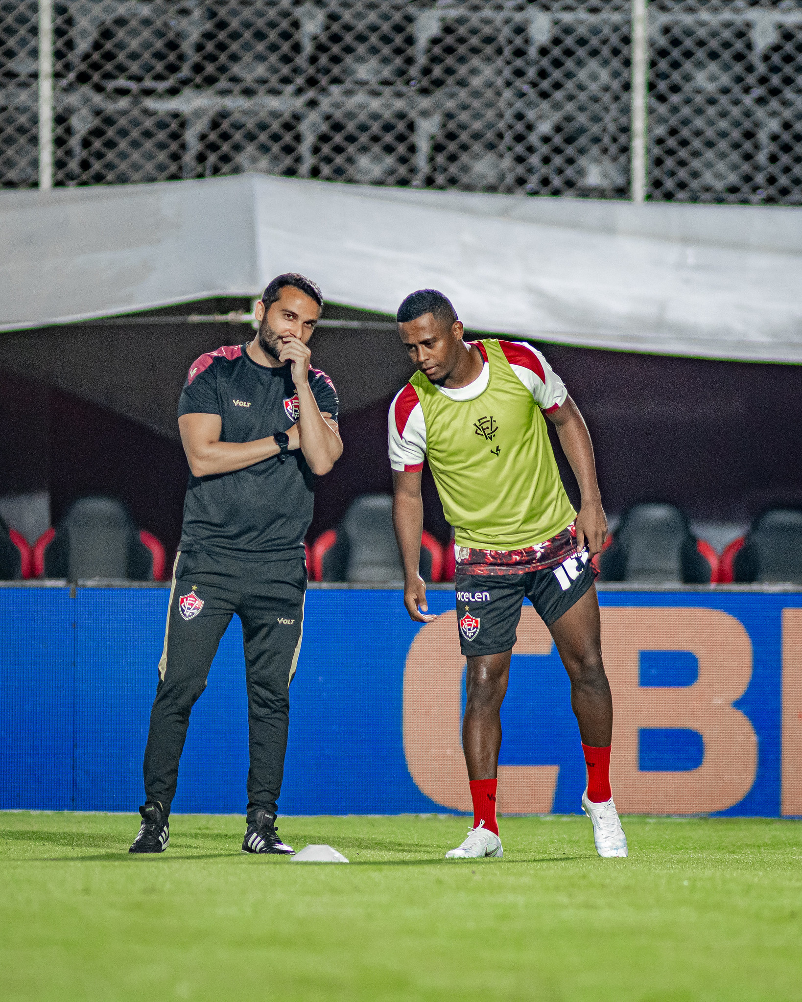 Carlos Eduardo e o auxiliar de Carpini, Estephano Djian