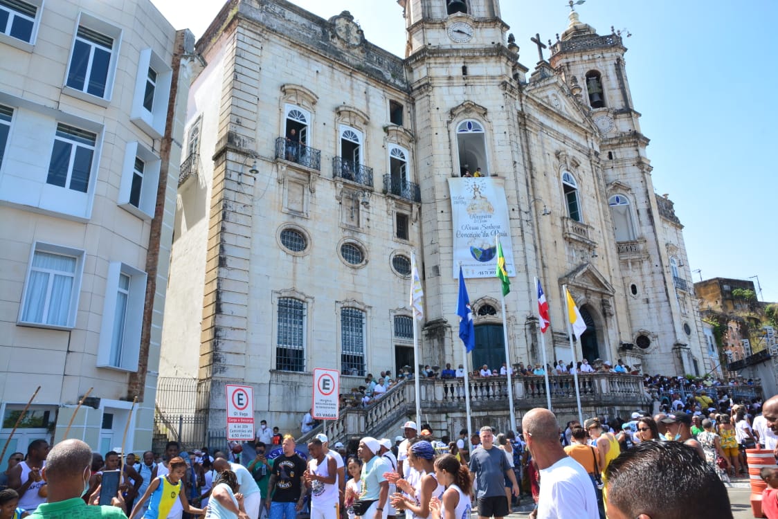 O evento reuniu uma multidão de fiéis