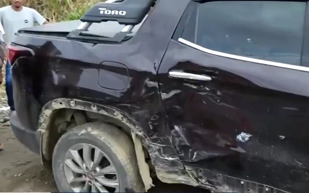 Carro destruido