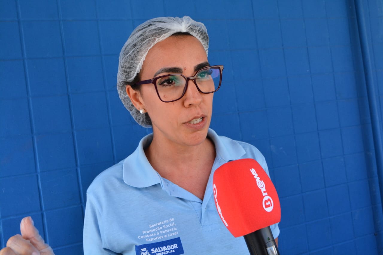 Nutricionista Leane Meireles sobre a ação da prefeitura (Foto Joilson CezarBNews)