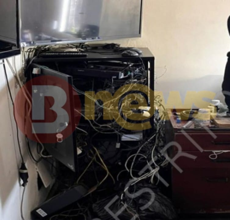 Imagens da perícia mostram circuito interno complemtante destruído (Foto: DPT)