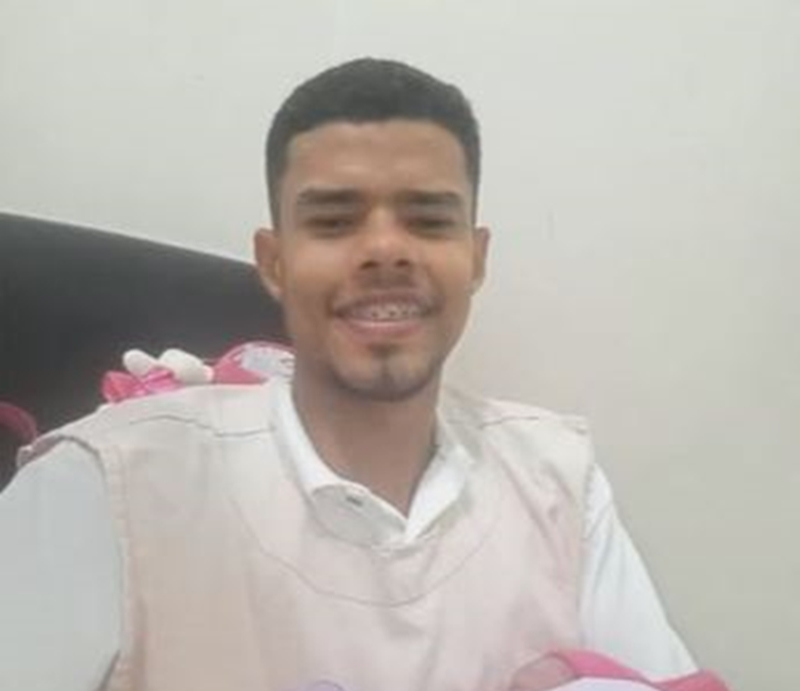 barbeiro que se jogou de carro morre em Salvador