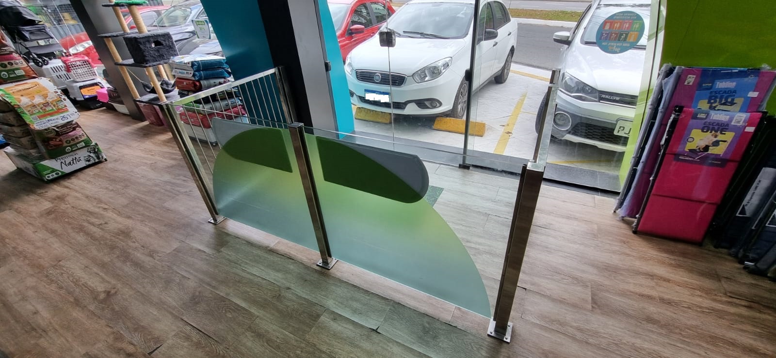 Foto do sistema de proteção do pet shop