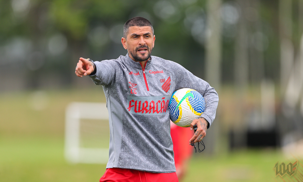 Técnico do Athletico-PR, Lucho González