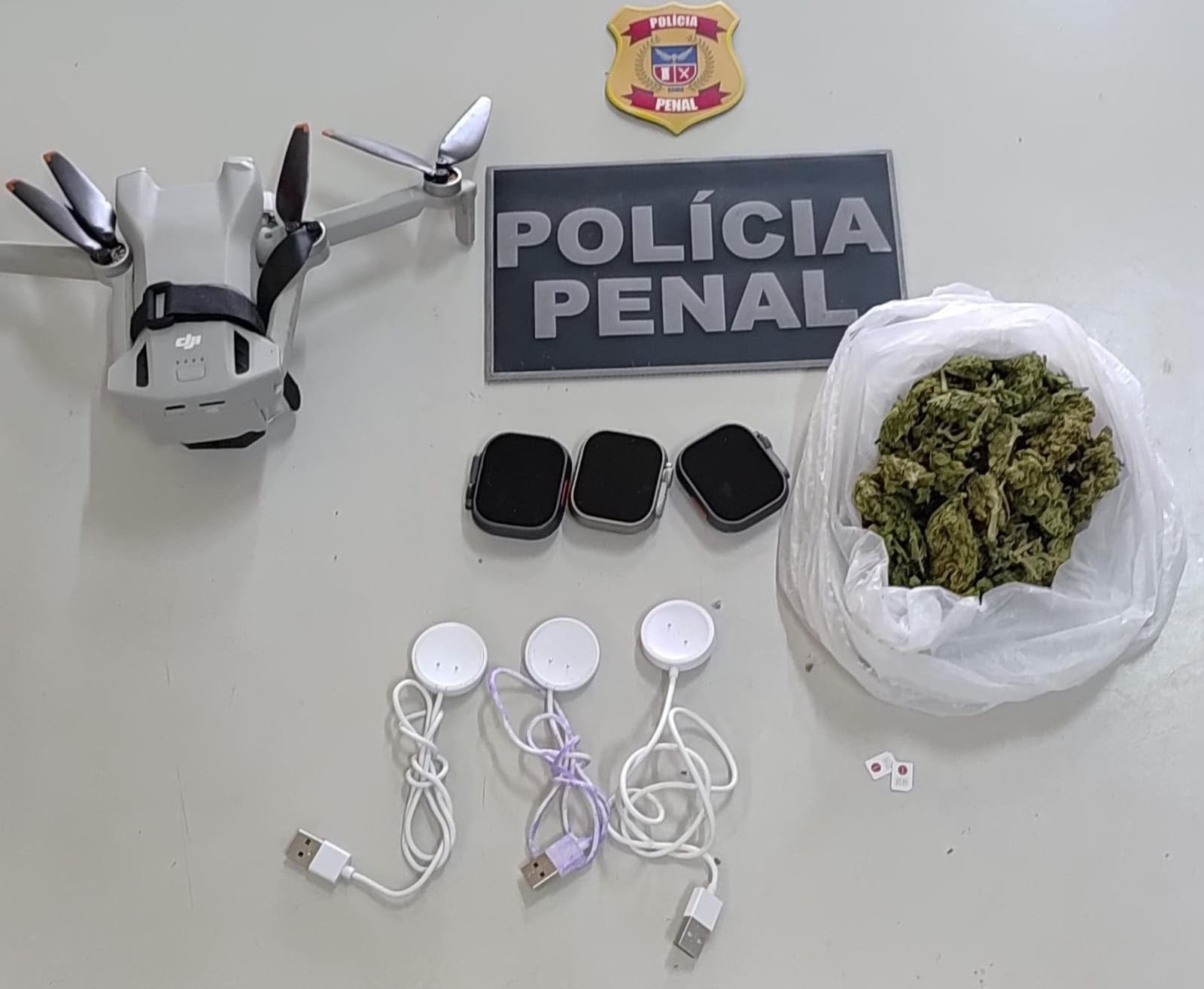 Polícia apreende drone com drogas e eletrônicos em Cadeia Pública de Salvador