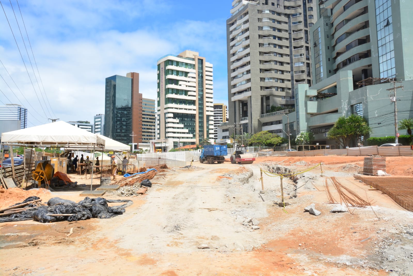Via ligará avenida Tancredo Neves à avenida Prof. Magalhães Neto através de um túnel. Foto: Joilson Cesar/BNews