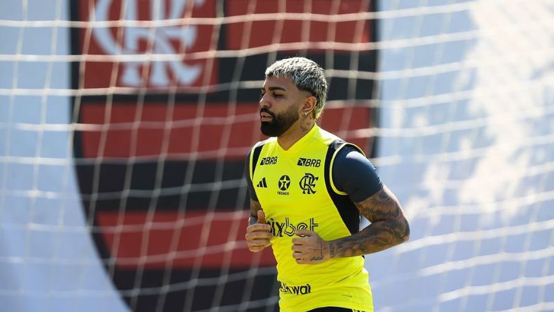 Gabigol treinando no CT Ninho do Urubu