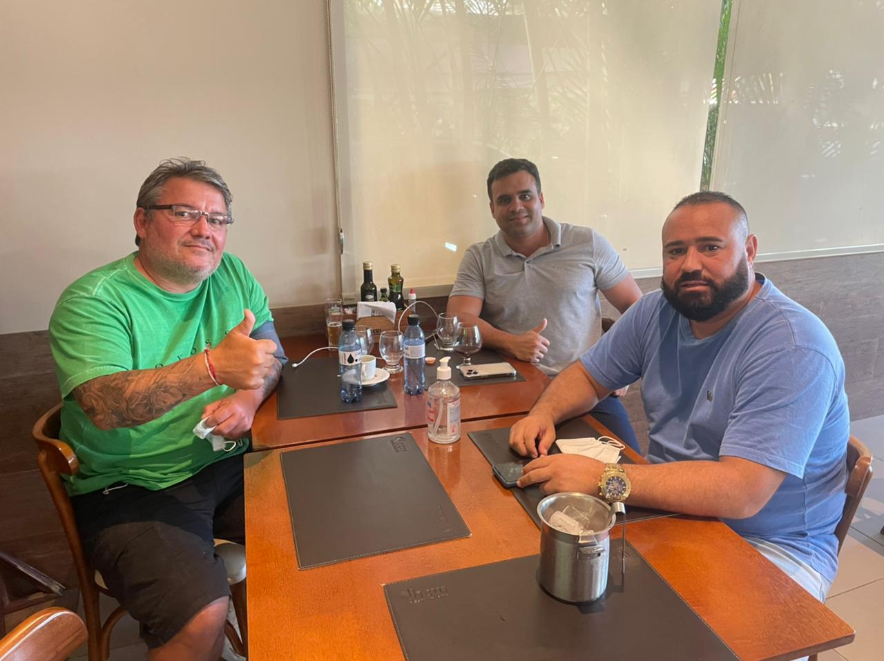 Da esquerda para a direita: Mauro Cardim, Fabrício Araújo e Half Silva, presidente da Bamor